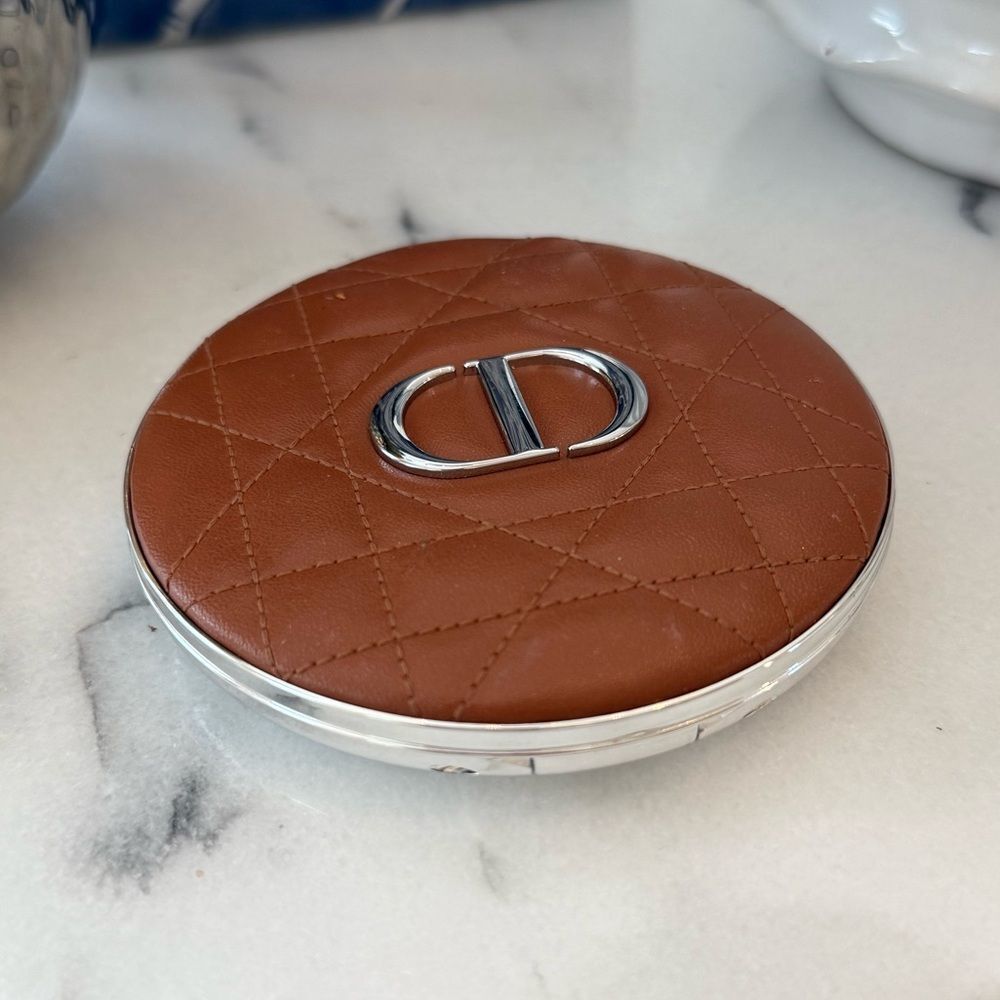 Dior Forever Nude Bronze in Medium Matte - Picture 3 of 5
